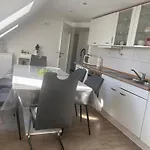Mit Sonnenterasse Lägenhet